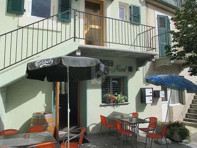 EINLADEND UND CHARMANT - SCHÖNE TERRASSE