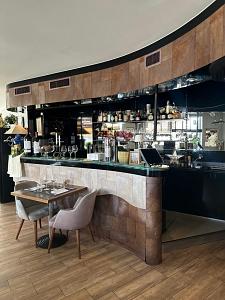 RESTAURANT AVEC FORTE ACTIVITÉ A REMETTRE, Sur demande, 1004 Lausanne, Ticino, CH