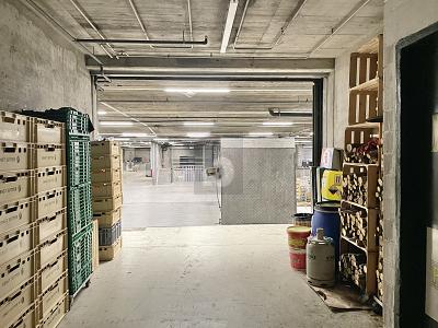 PLENTY OF SPACE IN A CENTRAL LOCATION, Auf Anfrage, 4414 Füllinsdorf, Ticino, CH