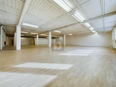 CENTRALE CON DIVERSE POSSIBILITÀ DI UTILIZZO, Auf Anfrage, 3422 Kirchberg BE, Ticino, CH