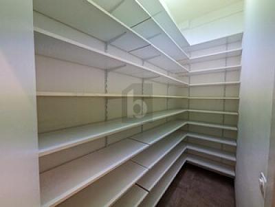 Right in the Town Centre — Ideally Located, Sur demande, 2300 La Chaux-de-Fonds, Ticino, CH
