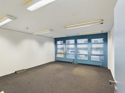 Lumineux et spacieux, en différentes surfaces, Auf Anfrage, 7000 Chur, Ticino, CH