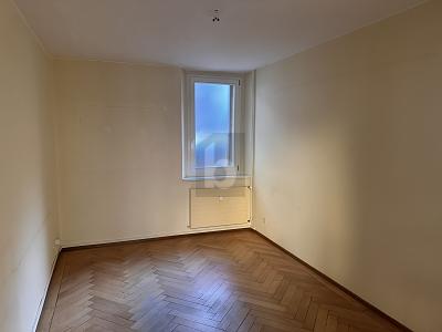 PLUS DISPONIBLE, Auf Anfrage, 6900 Lugano, Ticino, CH