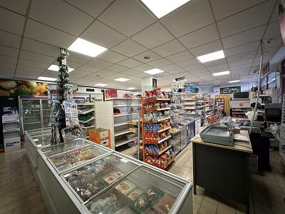 SUPER ÉPICERIE À THÔNEX !