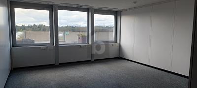 LUMINOSO E ACCOGLIENTE (UFFICIO 4.06), Auf Anfrage, 4900 Langenthal, Ticino, CH