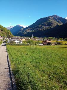 Terrain constructible à l'extrémité du village, avec une belle vue, Auf Anfrage, 6677 Moghegno, Ticino, CH