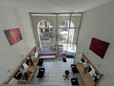 SALON DE COIFFURE EN VIEILLE VILLE, Sur demande, 1204 Genève, Ticino, CH