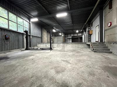 AUTOWERKSTATT ZU VERMIETEN, Auf Anfrage, 5275 Etzgen, Ticino, CH