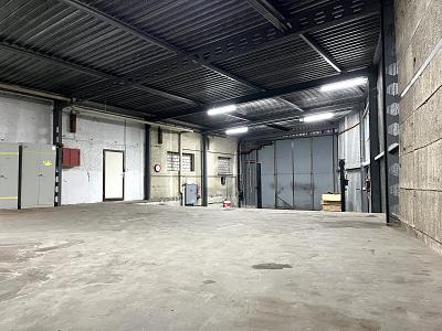 AUTOWERKSTATT ZU VERMIETEN, Auf Anfrage, 5275 Etzgen, Ticino, CH