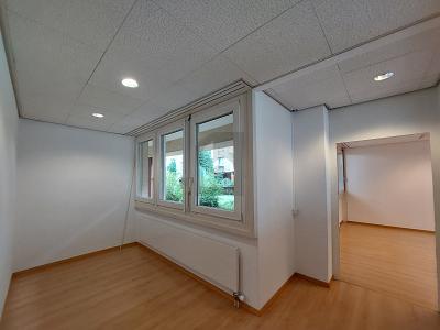 UFFICIO SOLIDO NEL CENTRO, Auf Anfrage, 6048 Horw, Ticino, CH