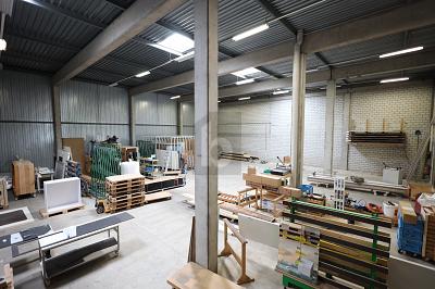 Magazzino a scaffalature alte — altezza interna 6,5 m, Auf Anfrage, 4538 Oberbipp, Ticino, CH