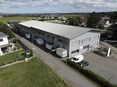 Magazzino a scaffalature alte — altezza interna 6,5 m, Auf Anfrage, 4538 Oberbipp, Ticino, CH