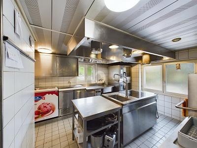 SANIERTES TRADITIONSLOKAL MIT 25 PARKPLÄTZEN, Auf Anfrage, 6126 Daiwil, Ticino, CH