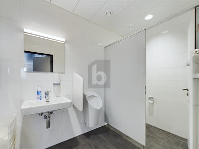 LUMINOSO E MODERNO IN POSIZIONE CENTRALE, Auf Anfrage, 4624 Härkingen, Ticino, CH