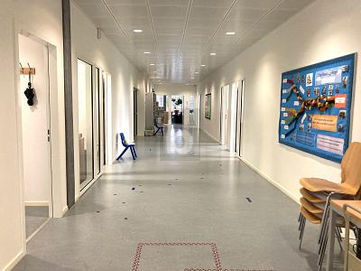 BUREAU IDÉAL POUR ENTREPRISES, ÉCOLES OU CABINETS, Sur demande, 1260 Nyon, Ticino, CH