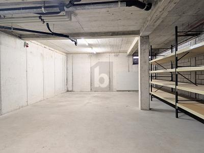 POLYVALENT, CHARGES COMPRISES, Auf Anfrage, 8630 Rüti ZH, Ticino, CH