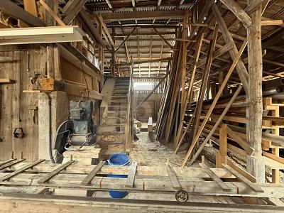 Werkstatt für Zimmerei, Blechnerarbeiten und Schreinerei, Sur demande, 2126 Les Verrières, Ticino, CH
