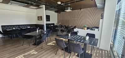 Gut gelegenes Restaurant im Migros-Zentrum, Sur demande, 2520 La Neuveville, Ticino, CH