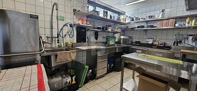 Gut gelegenes Restaurant im Migros-Zentrum, Sur demande, 2520 La Neuveville, Ticino, CH