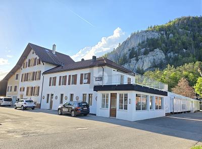 MAGNIFIQUE RESTAURANT AVEC UN GRAND POTENTIEL, Sur demande, 2114 Fleurier, Ticino, CH