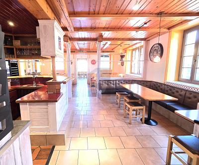 MAGNIFIQUE RESTAURANT AVEC UN GRAND POTENTIEL, Sur demande, 2114 Fleurier, Ticino, CH