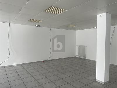 LOCAL COMMERCIAL EN BON EMPLACEMENT PASSANT, Auf Anfrage, 3960 Sierre, Ticino, CH