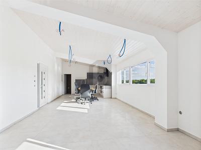 MODERN, ZENTRAL & HELL, Auf Anfrage, 4702 Oensingen, Ticino, CH
