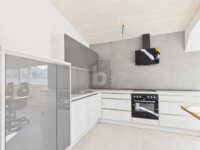 MODERN, ZENTRAL & HELL, Auf Anfrage, 4702 Oensingen, Ticino, CH