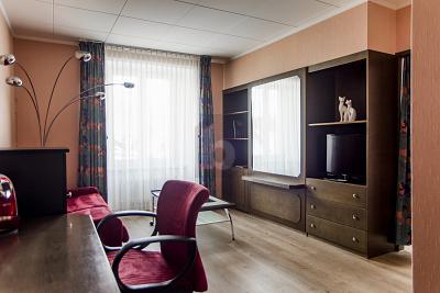 SCHLÜSSELFERTIGES HOTEL MIT GROSSEM POTENZIAL, Sur demande, 2350 Saignelégier, Ticino, CH