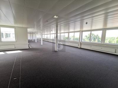 SPACIEUX, LUMINEUX ET BIEN SITUÉ, Auf Anfrage, 4133 Pratteln, Ticino, CH