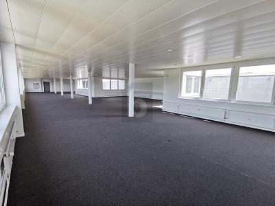 SPACIEUX, LUMINEUX ET BIEN SITUÉ, Auf Anfrage, 4133 Pratteln, Ticino, CH