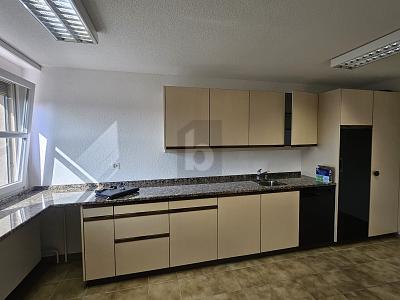 PARFAIT POUR SÉMINAIRES ET COACHINGS, Auf Anfrage, 8105 Regensdorf, Ticino, CH