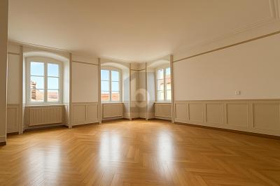 SPACIOUS AND BRIGHT, Sur demande, 2800 Delémont, Ticino, CH