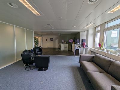 Flexible with reception, terrace and goods lift, Auf Anfrage, 8050 Zürich, Ticino, CH