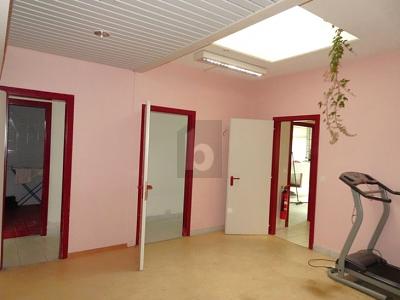 LOCAUX FONCTIONNELS, EMPLACEMENT STRATÉGIQUE, Sur demande, 1073 Savigny, Ticino, CH