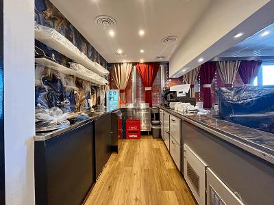 FRISCH RENOVIERT MIT GROSSER TERRASSE, Auf Anfrage, 8406 Winterthur, Ticino, CH