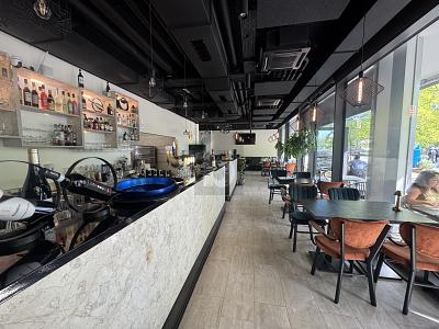 OPPORTUNITÉ AU CœUR D’UN QUARTIER EN PLEIN ESSOR, Sur demande, 1022 Chavannes-près-Renens, Vaud, CH