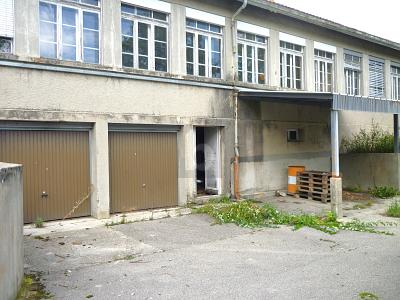 SPACIOUS GROUND FLOOR UNIT WITH POTENTIAL, PARKING INCLUDED (3), Sur demande, 1450 Ste-Croix, Ticino, CH