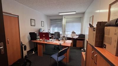 ZEITLOSE BÜROFLÄCHE NAHE DEM ZENTRUM, Sur demande, 1227 Carouge GE, Ticino, CH