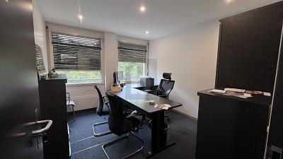 ZEITLOSE BÜROFLÄCHE NAHE DEM ZENTRUM, Sur demande, 1227 Carouge GE, Ticino, CH