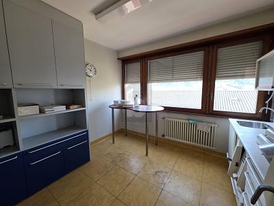 Geräumig und sonnig in zentraler Lage, Auf Anfrage, 6830 Chiasso, Ticino, CH