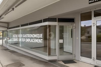 LOCAL COMMERCIAL EN BON EMPLACEMENT PASSANT, Auf Anfrage, 3960 Sierre, Ticino, CH