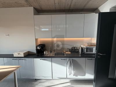 SPAZI LUMINOSI E MODULABILI, Sur demande, 1260 Nyon, Ticino, CH