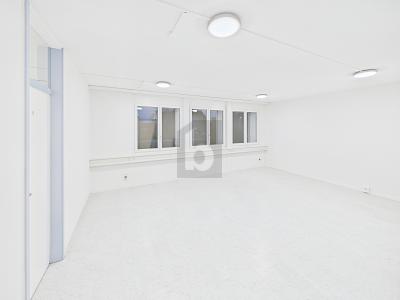 POSIZIONE CENTRALE E BEN ATTREZZATA, Auf Anfrage, 3076 Worb, Ticino, CH
