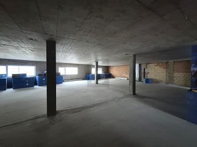 NEUF, POLYVALENT, Auf Anfrage, 8212 Neuhausen am Rheinfall, Ticino, CH
