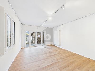 MODERNO RISTRUTTURATO IN POSIZIONE CENTRALE, Auf Anfrage, 7450 Tiefencastel, Ticino, CH