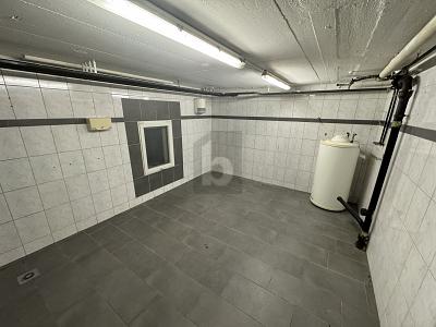 Posizione eccellente con ampia vetrina, Auf Anfrage, 9016 St. Gallen, Ticino, CH