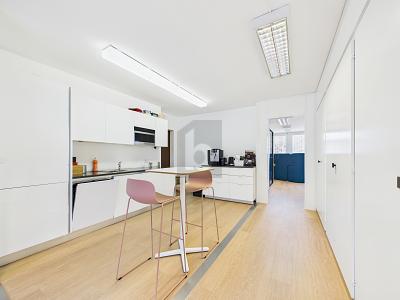 DYNAMIC, MODERN & WELL LOCATED, Sur demande, 1202 Genève, Ticino, CH
