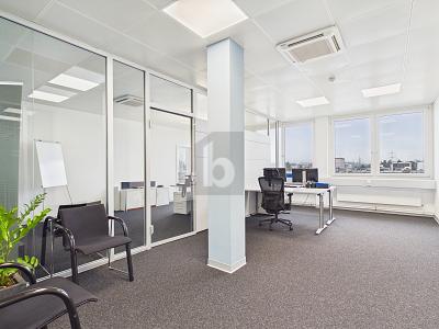 SEPARATE SPACE WITH GOOD TRANSPORT CONNECTIONS, Auf Anfrage, 8306 Brüttisellen, Ticino, CH