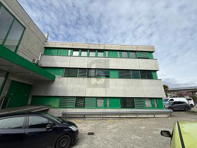 SURFACE LUMINEUSE DANS UN ENVIRONNEMENT CALME, Sur demande, 1027 Lonay, Ticino, CH